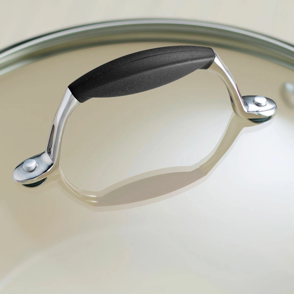 Tramontina 1.5 Qt Ceramic Covered Sauce Pan - Black 6 Tramontina 1.5 Qt Ceramic Covered Sauce Pan - Black - Image 4