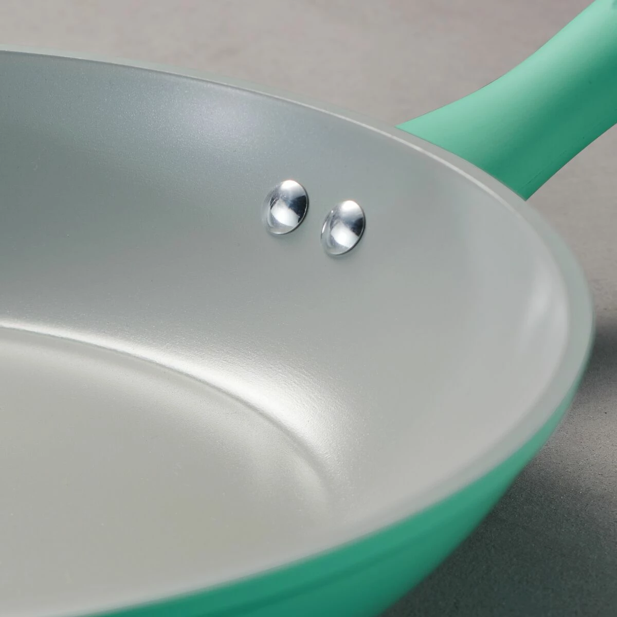 Tramontina 2 Pk 10 In And 12 In Aluminum Saute Pans Teal 8 Tramontina 2 Pk 10 In And 12 In Aluminum Saute Pans Teal - Image 6