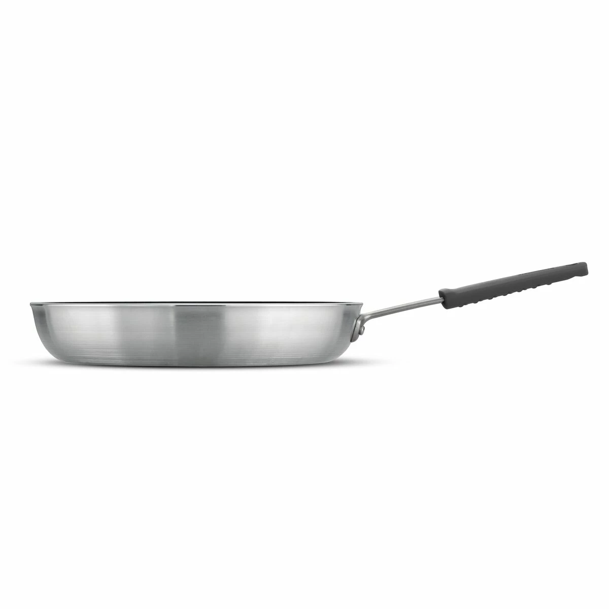 Tramontina PRO Fusion 14 In Aluminum Nonstick Fry Pan - Satin 6 Tramontina PRO Fusion 14 In Aluminum Nonstick Fry Pan - Satin - Image 4
