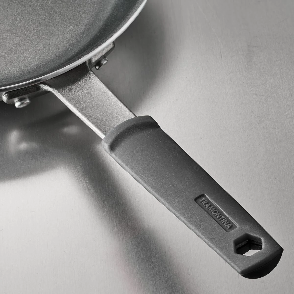 Tramontina PRO Fusion 14 In Aluminum Nonstick Fry Pan - Satin 8 Tramontina PRO Fusion 14 In Aluminum Nonstick Fry Pan - Satin - Image 6