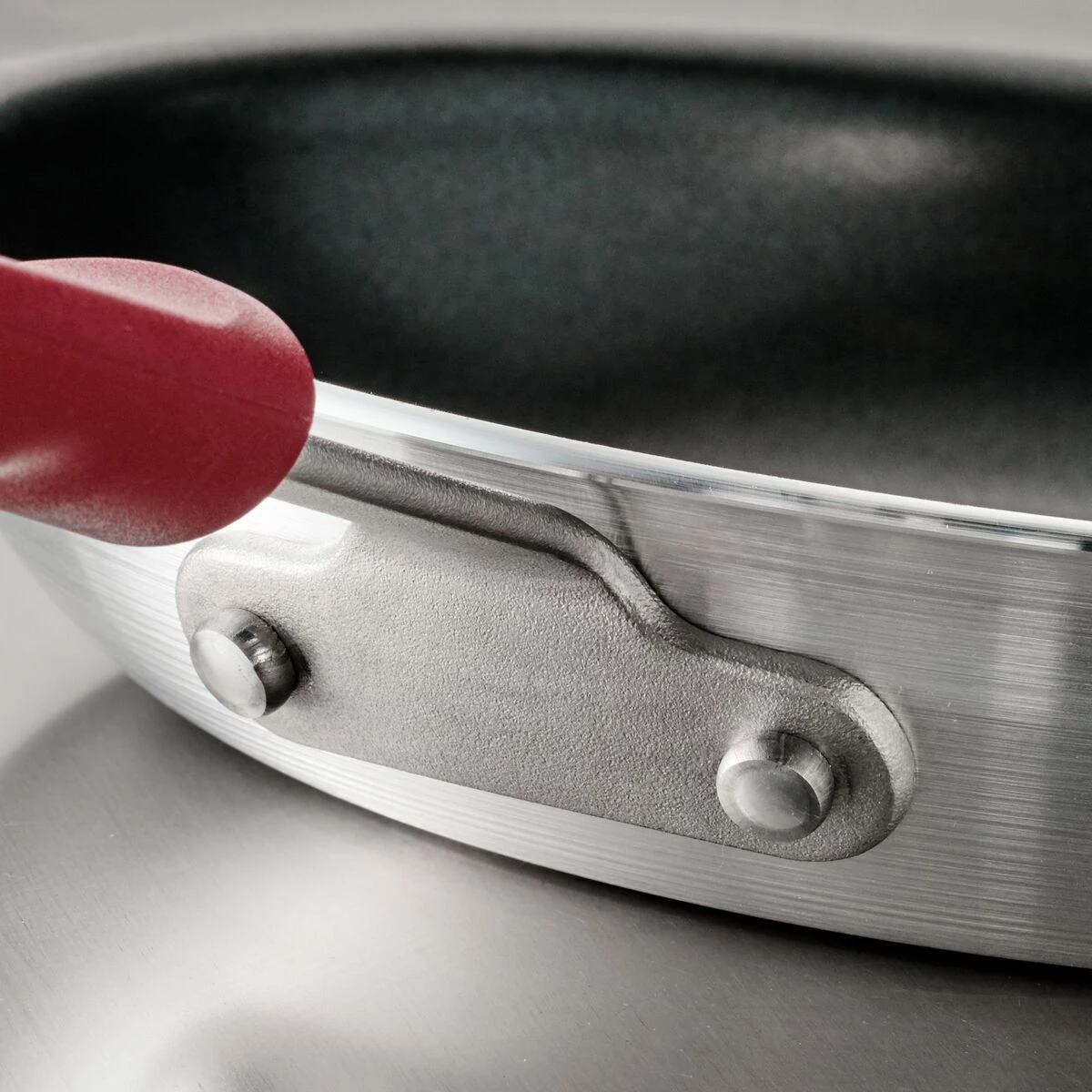 Tramontina PRO Series 10 In & 12 In Nonstick Fry Pans 8 Tramontina PRO Series 10 In & 12 In Nonstick Fry Pans - Image 6