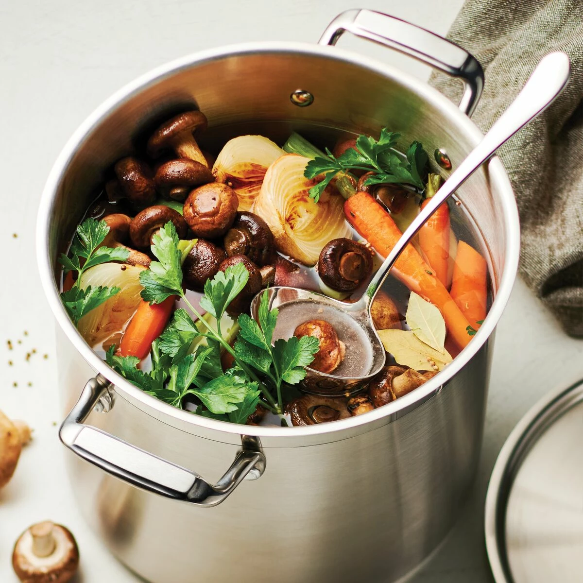 Tramontina 12 Qt Stainless Steel Covered Stock Pot 4 Tramontina 12 Qt Stainless Steel Covered Stock Pot - Image 2