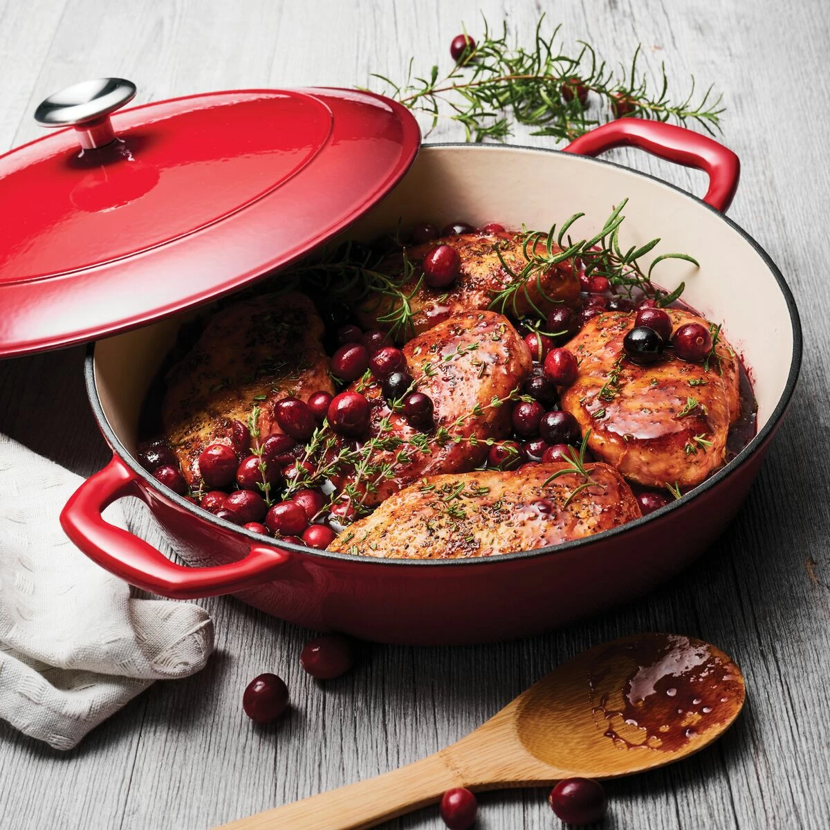 Tramontina 4 Qt Enameled Cast-Iron Series 1000 Covered Braiser - Gradated Red 3 Tramontina 4 Qt Enameled Cast-Iron Series 1000 Covered Braiser - Gradated Red