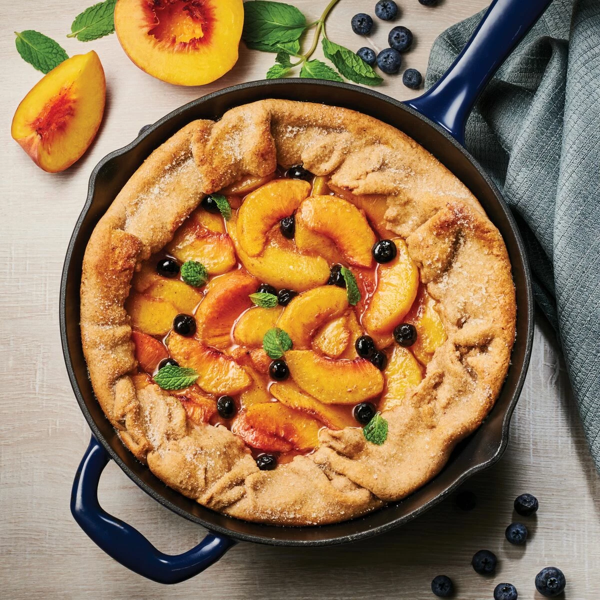 Tramontina 10 In Enameled Cast-Iron Series 1000 Skillet - Gradated Cobalt 3 Tramontina 10 In Enameled Cast-Iron Series 1000 Skillet - Gradated Cobalt