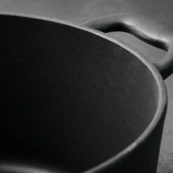 Tramontina 5.5 Qt Enameled Cast Iron Round Dutch Oven - Matte Black With Gold Stainless Steel Knob 9 Tramontina 5.5 Qt Enameled Cast Iron Round Dutch Oven - Matte Black With Gold Stainless Steel Knob -TRAMONTINA Sales 80131084IXM004G