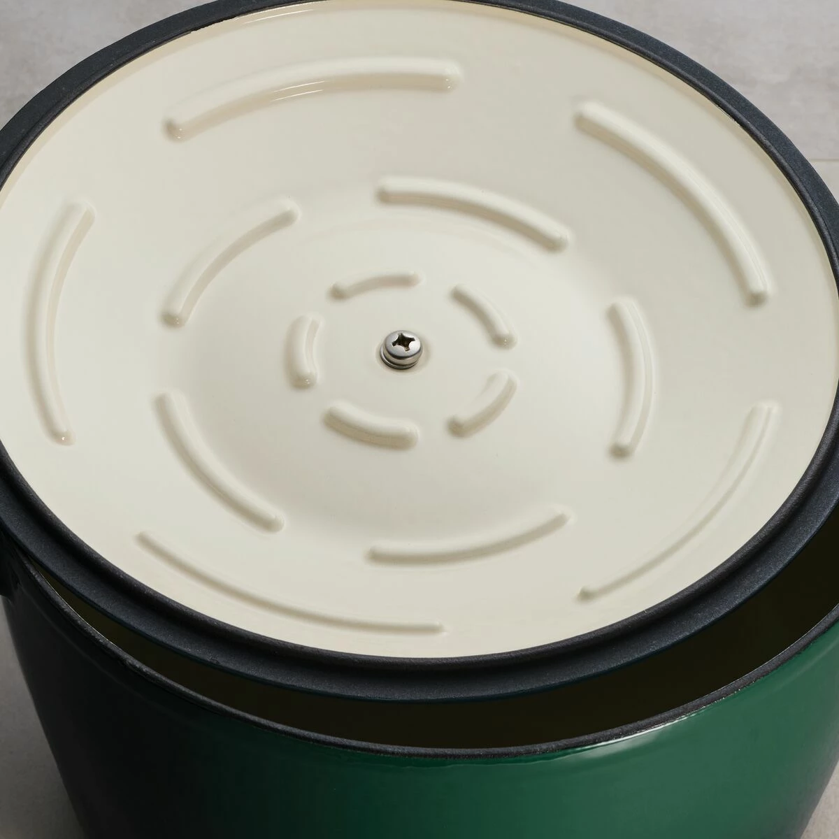 Tramontina 7 Qt Enameled Cast Iron Covered Tall Round Dutch Oven - Basil 9 Tramontina 7 Qt Enameled Cast Iron Covered Tall Round Dutch Oven - Basil - Image 7