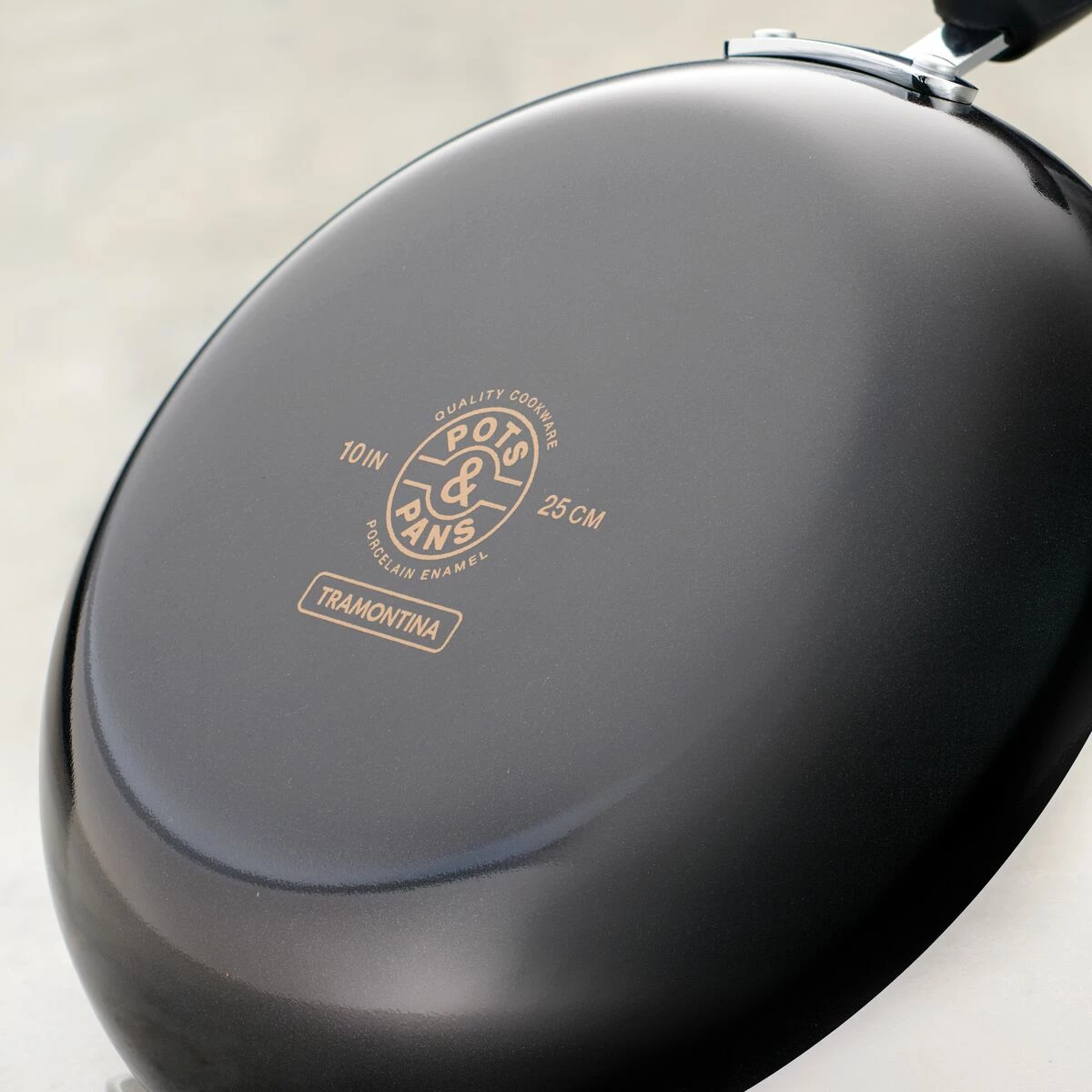 Tramontina "Pots & Pans" 10 In Aluminum Nonstick Fry Pan 6 Tramontina "Pots & Pans" 10 In Aluminum Nonstick Fry Pan - Image 4