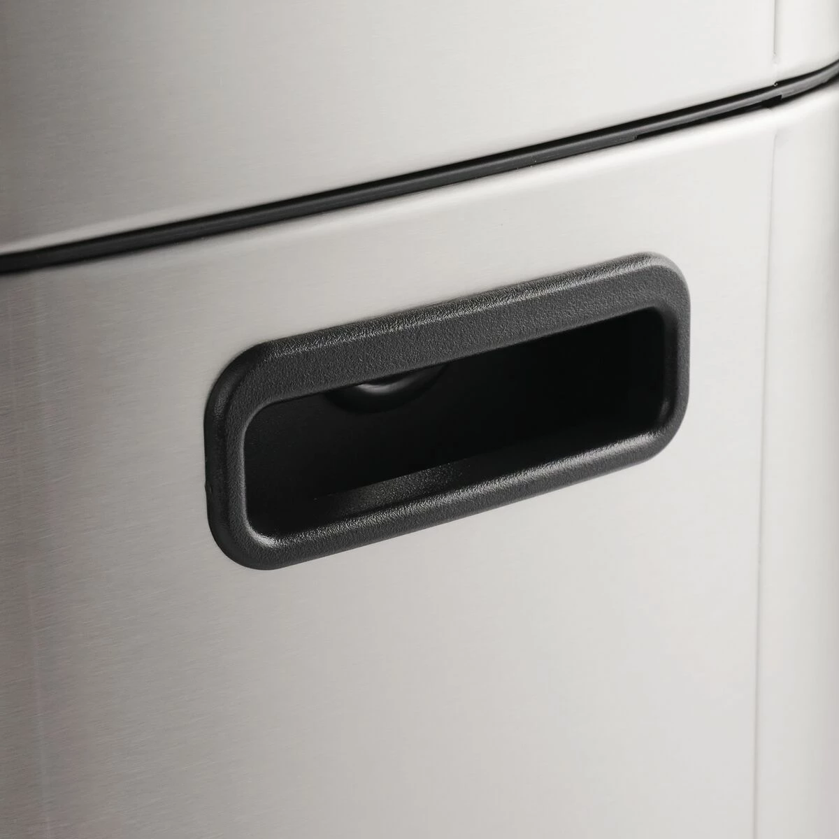 Tramontina 3.17 Gallon Stainless Steel Square Sensor Bin With SS Capped Lid 8 Tramontina 3.17 Gallon Stainless Steel Square Sensor Bin With SS Capped Lid - Image 7