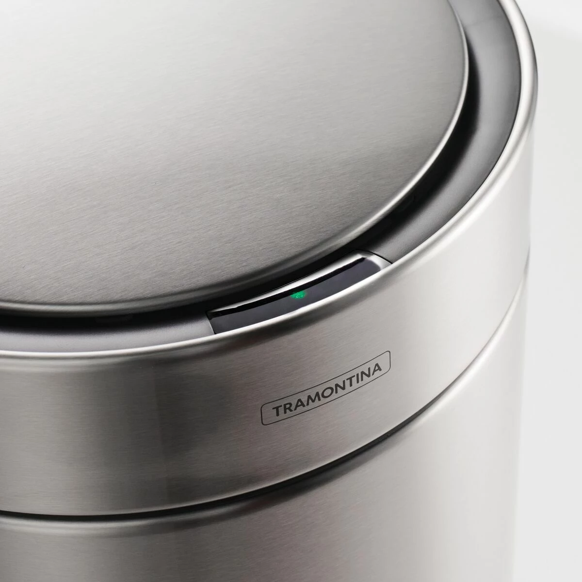 Tramontina 3.17 Gallon Stainless Steel Round Sensor Bin With SS Capped Lid 8 Tramontina 3.17 Gallon Stainless Steel Round Sensor Bin With SS Capped Lid - Image 6